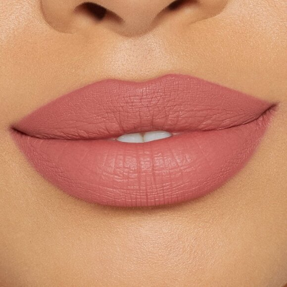 Kylie Jenner Matte Liquid Lipstick and Lip Liner - Picture 3 of 10